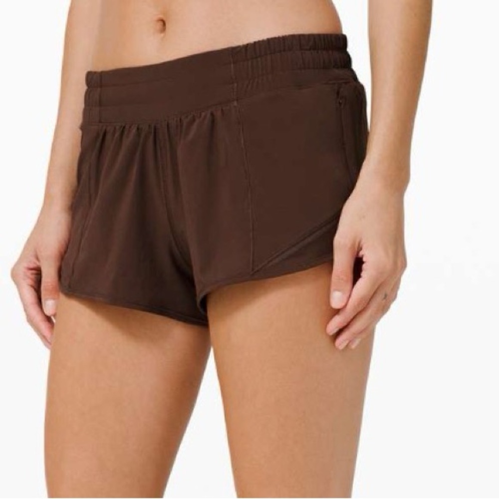 Lululemon Hotty Hot High-Rise Lined Short 2.5"